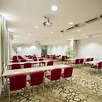 Riverresort Donauschlinge ホテル