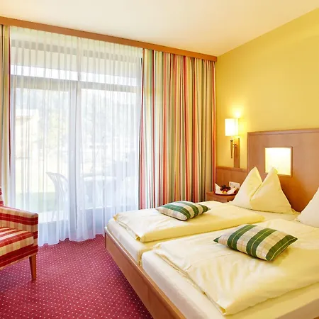 Riverresort Donauschlinge 4*