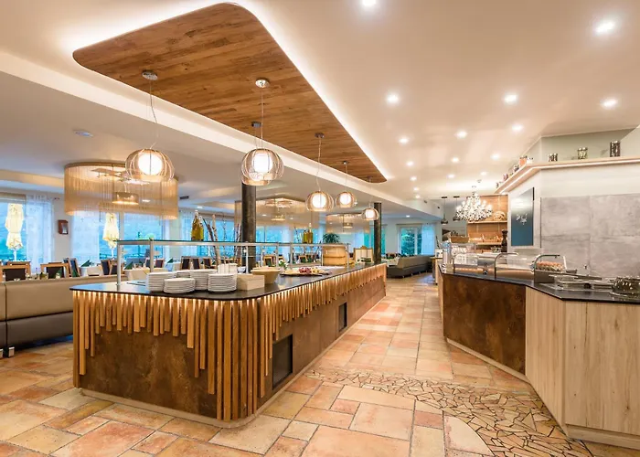 Riverresort Donauschlinge Hotel 4*