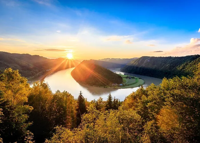 Riverresort Donauschlinge 4*